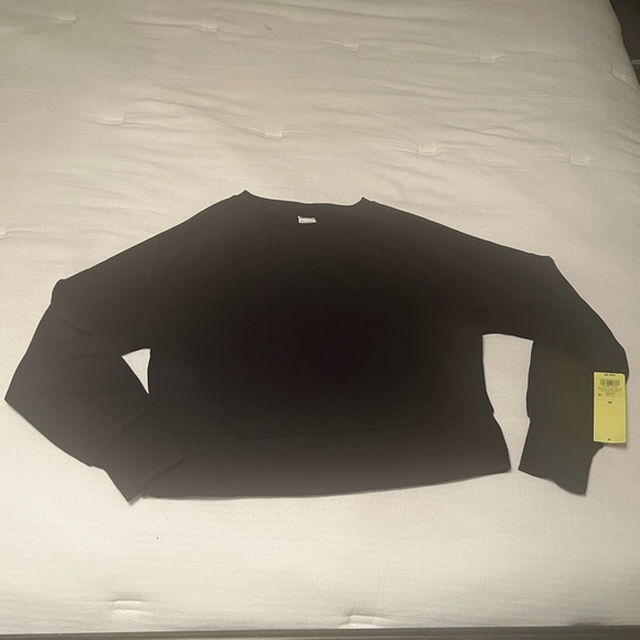 Cropped Sweatshirt - Picture 7 of 8